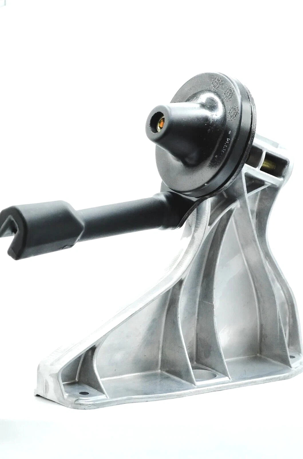 CASCADIA P3 HOOD BRACKET