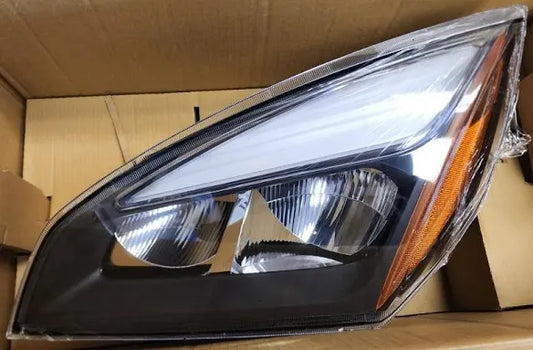 Freightliner Cascadia 2018-2024 Black LED Headlight